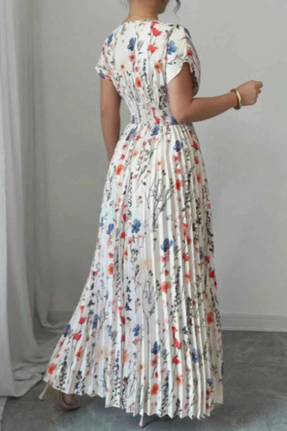 Floral Print Pleated Maxi Dress